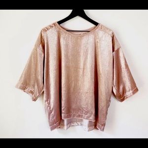 XiRENA pale pink velvelt tee.